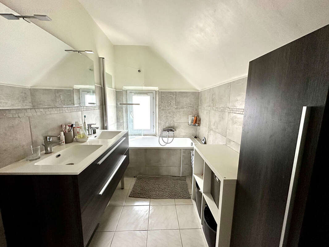 Maison à ATHIS-MONS