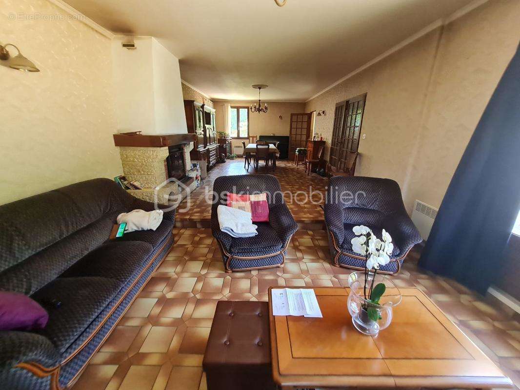 Maison à MONTEREAU-FAULT-YONNE