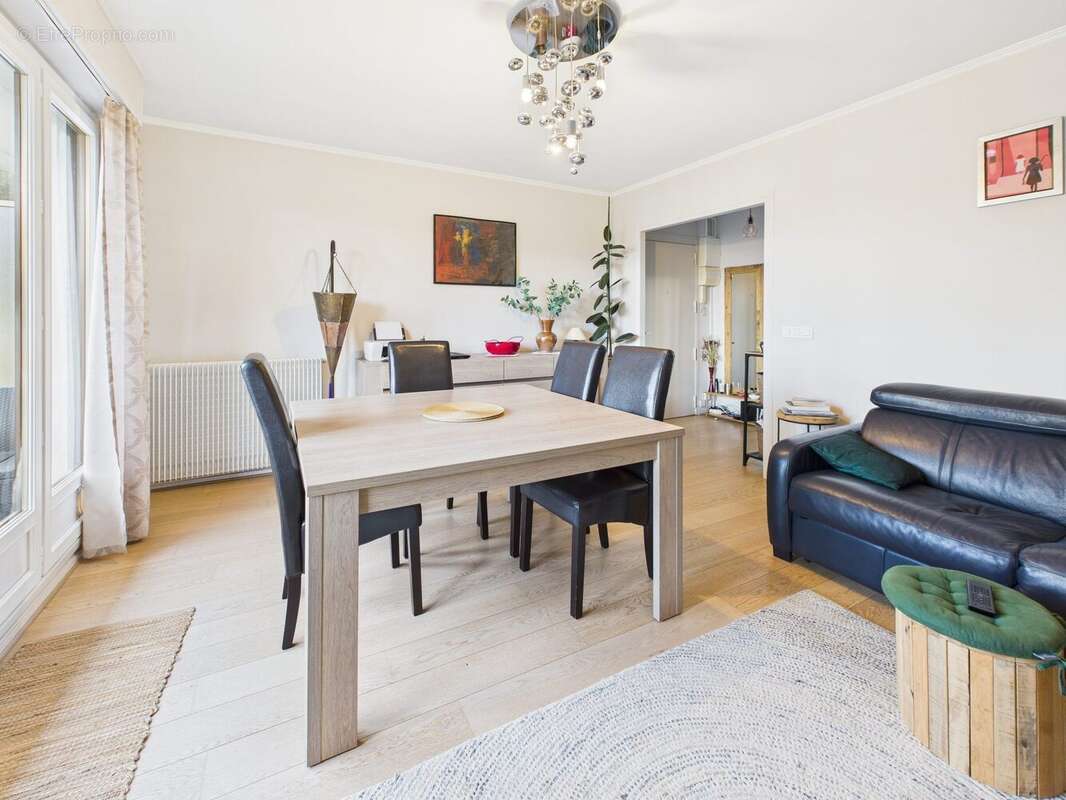 Appartement à BOUGIVAL