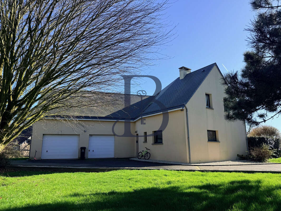 Maison à SAINT-SAUVEUR-LA-POMMERAYE