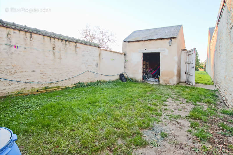 Maison à AULNAY-LA-RIVIERE