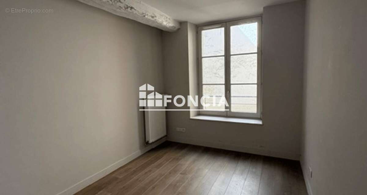 SEDAN CENTRE : Magnifique appartement 4 pièces de 81m2 - photo 9