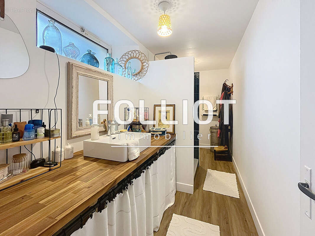 Maison à LINGREVILLE