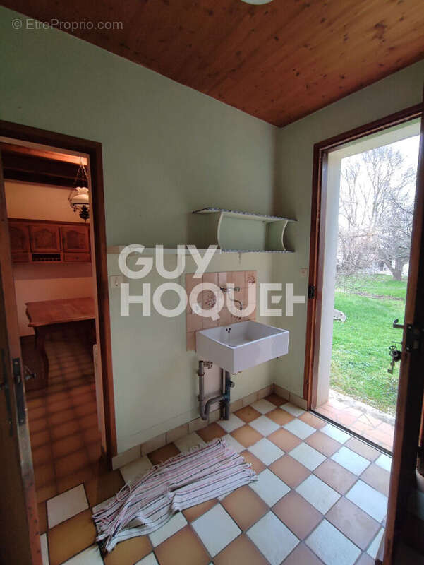 Maison à SAINT-SULPICE-D'ARNOULT