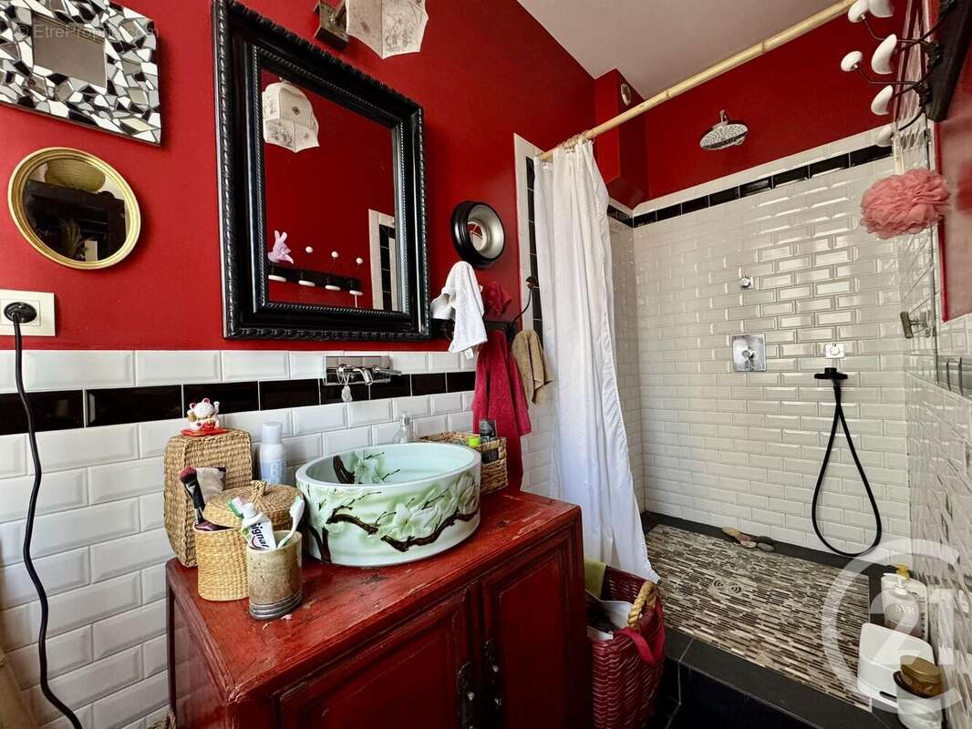 Maison à VILLEURBANNE