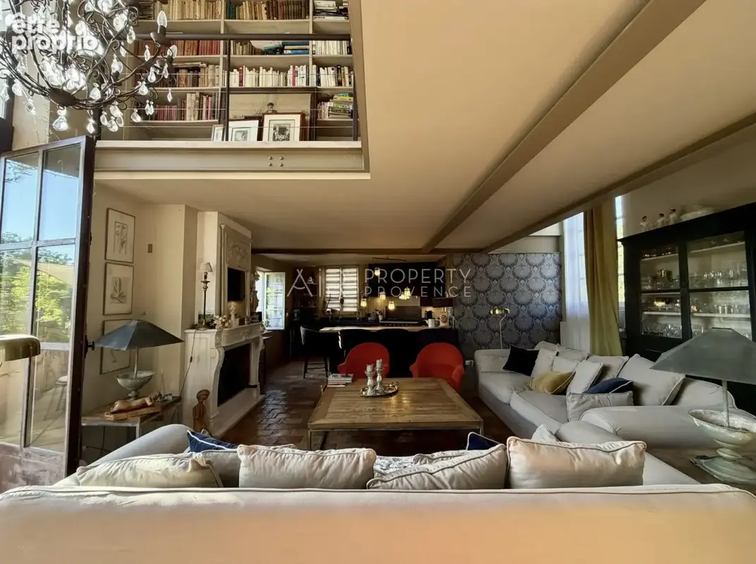 Maison 12 pièces 300 m² à vendre à Lambesc (13410) - photo 6