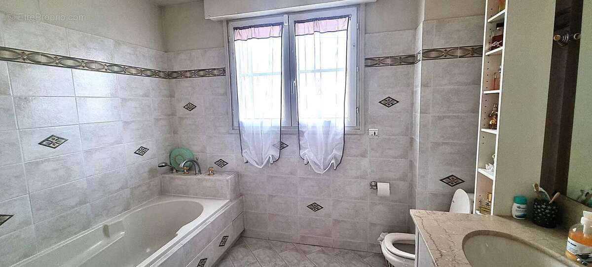 Maison à BROU-SUR-CHANTEREINE