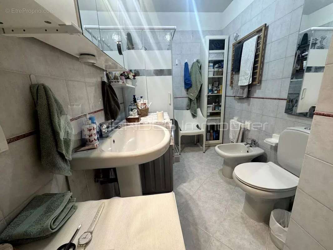 Appartement à ROQUEBRUNE-CAP-MARTIN