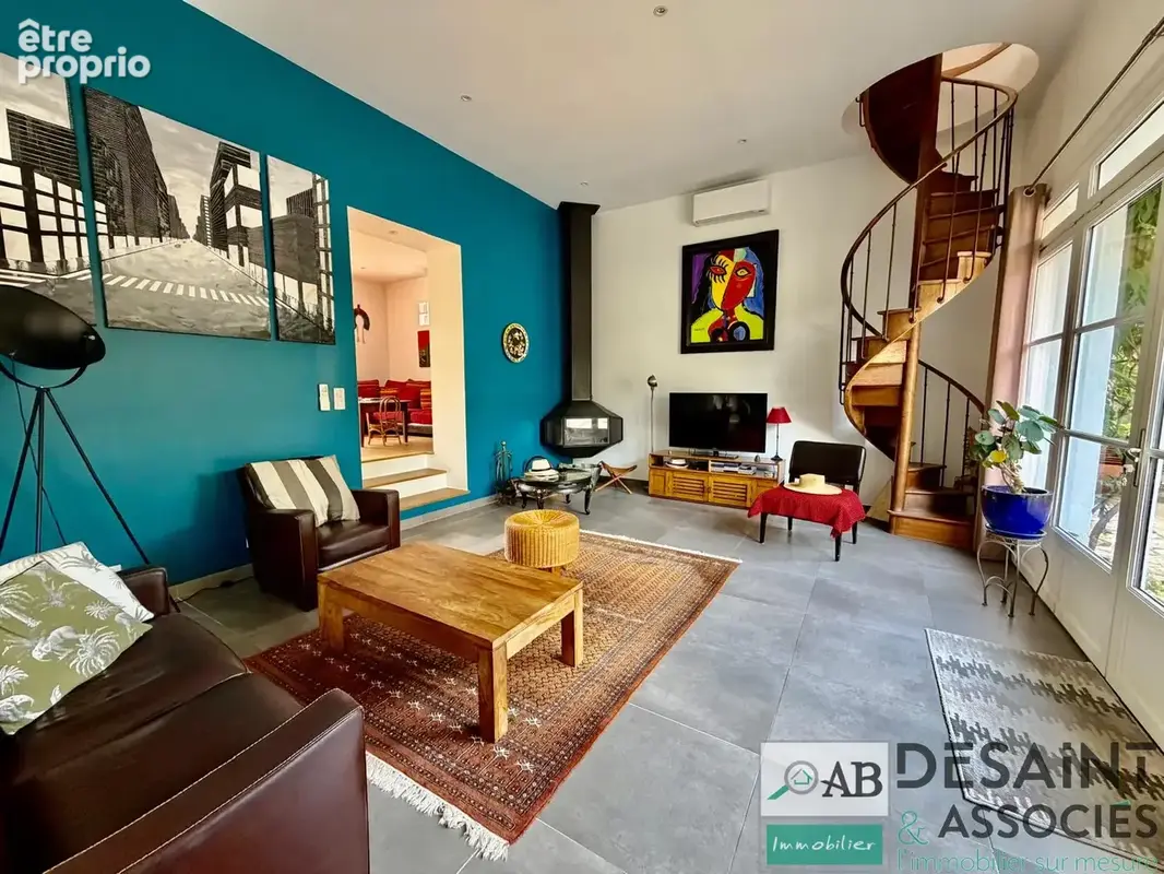 A vendre à Lagny sur Marne propriété de caractère quartier Saint Laurent. - photo 7