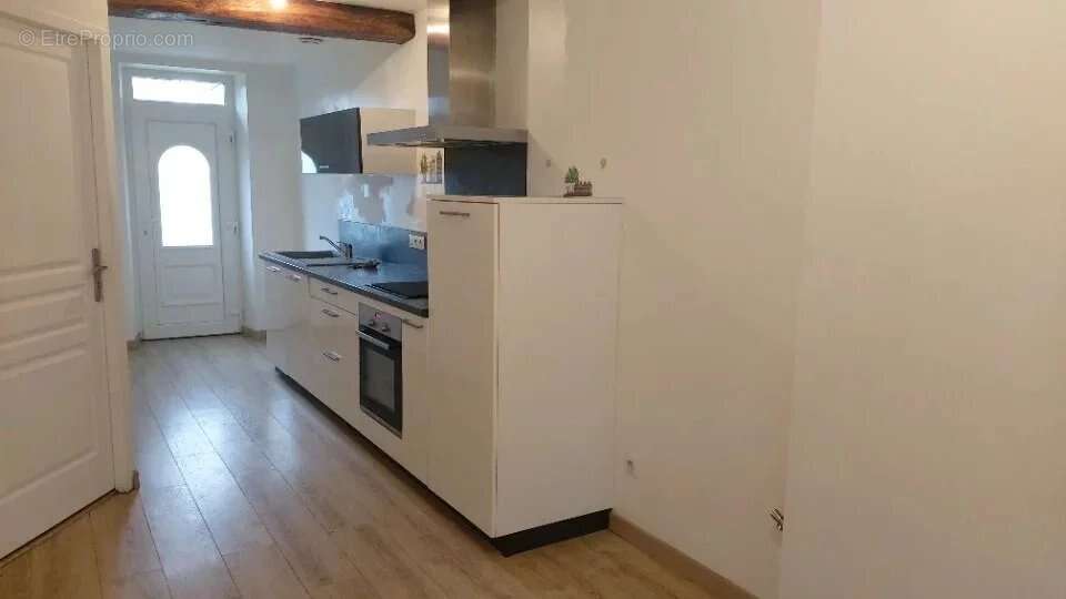 Maison à BAZINCOURT-SUR-SAULX