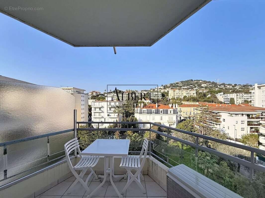 Appartement à CANNES