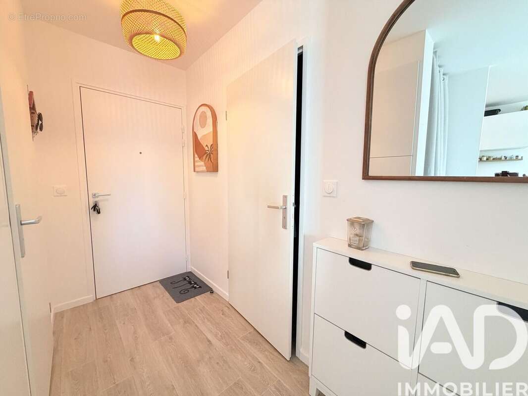Photo 3 - Appartement à COMBS-LA-VILLE