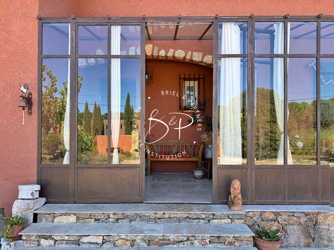 Maison à SAINT-ANTONIN-DU-VAR