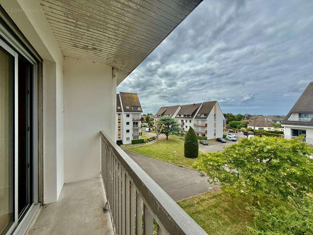 Appartement à OUISTREHAM