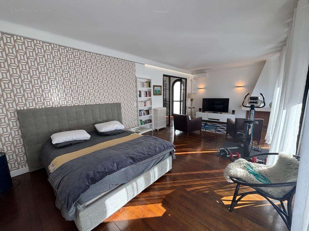 Pau Trespoey, villa à vendre - 220m² - 4 chambres, bureau, garage, buanderie et piscine - photo 23
