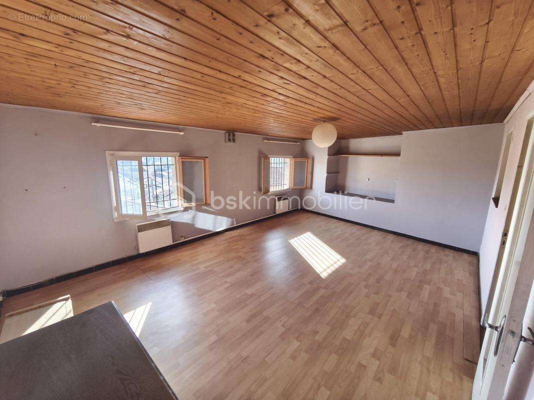 Maison à BEAUREPAIRE