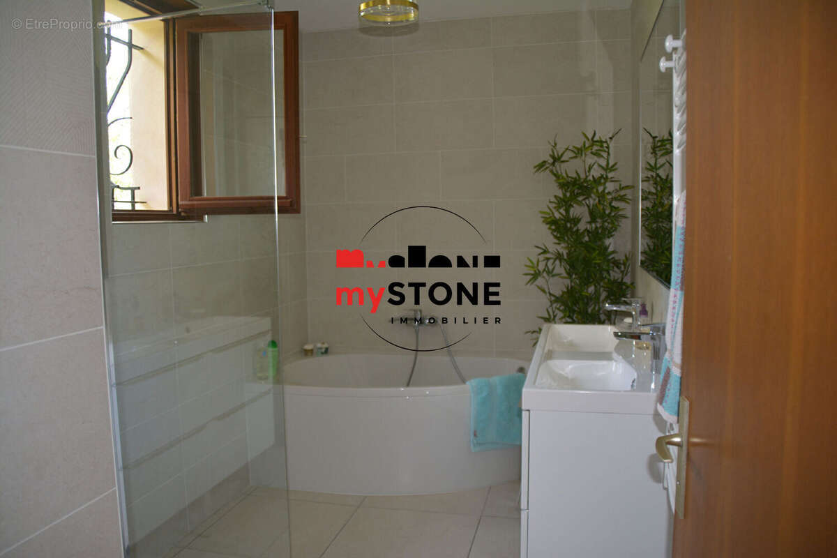 Maison à BELLEVILLE