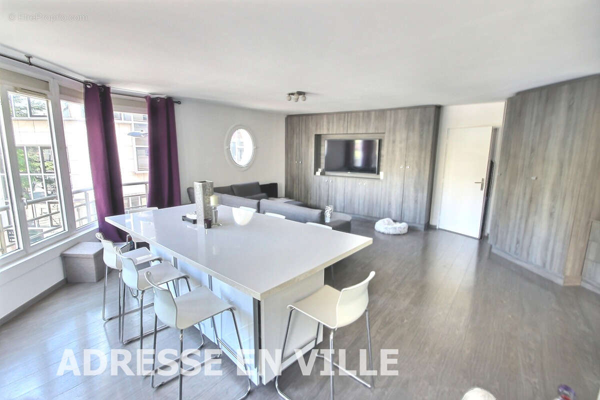 Appartement à LEVALLOIS-PERRET