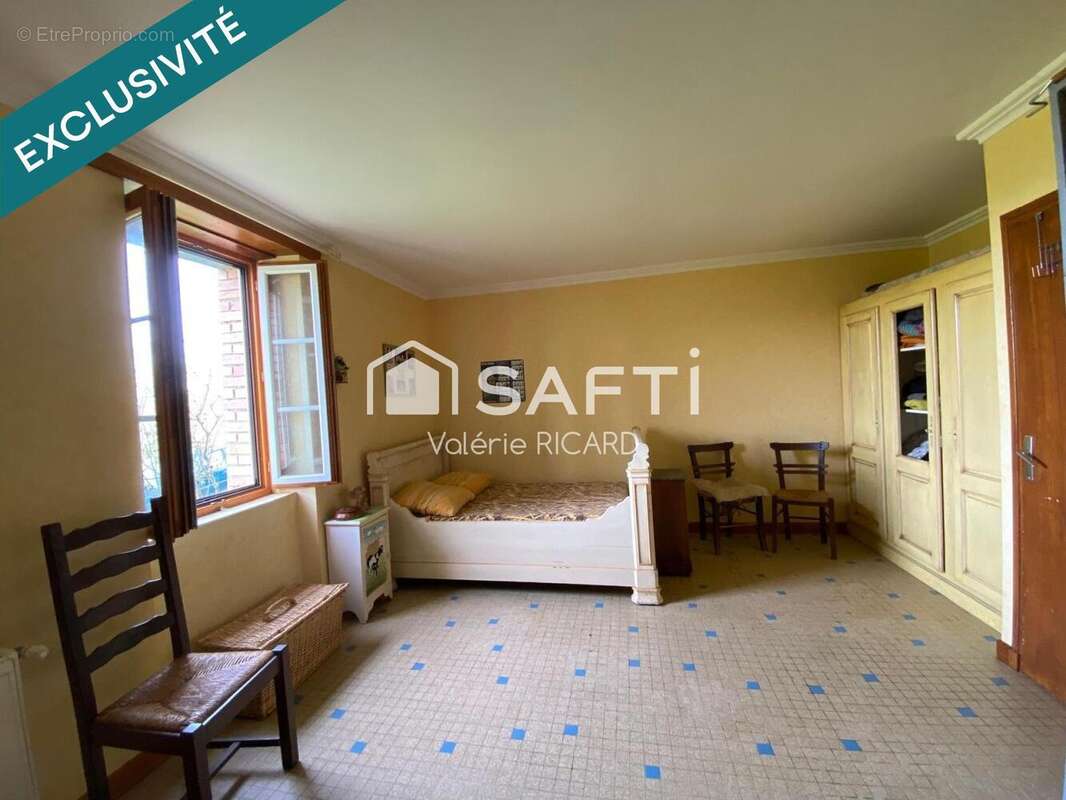 Maison 210 m² à Vaissac  - photo 7