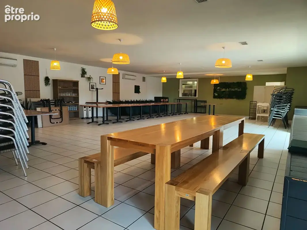 Local commercial Dissay 355 m2 - photo 3