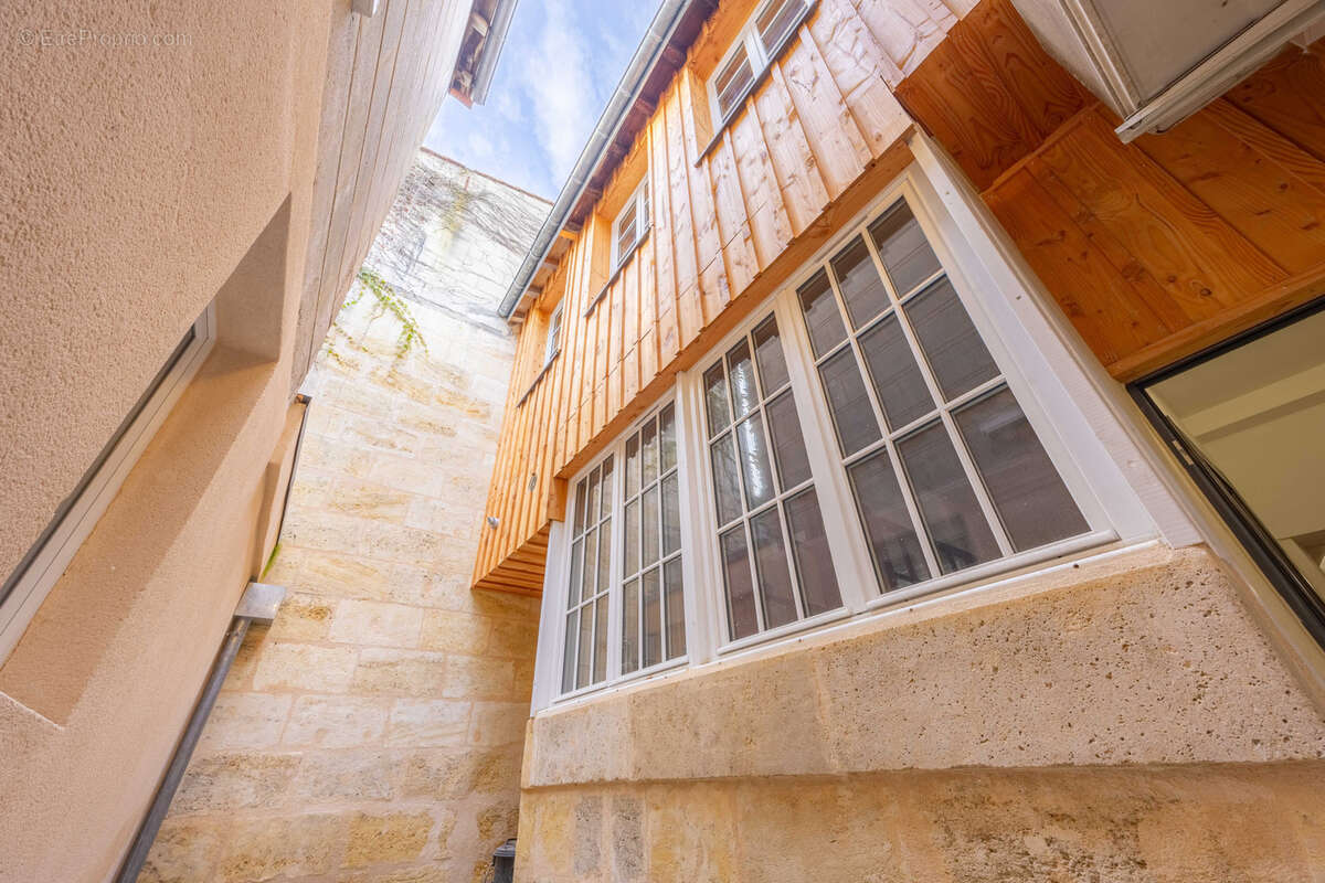 APPARTEMENT T2 - quartier Croix Blanche / Parc Bordelais - photo 10