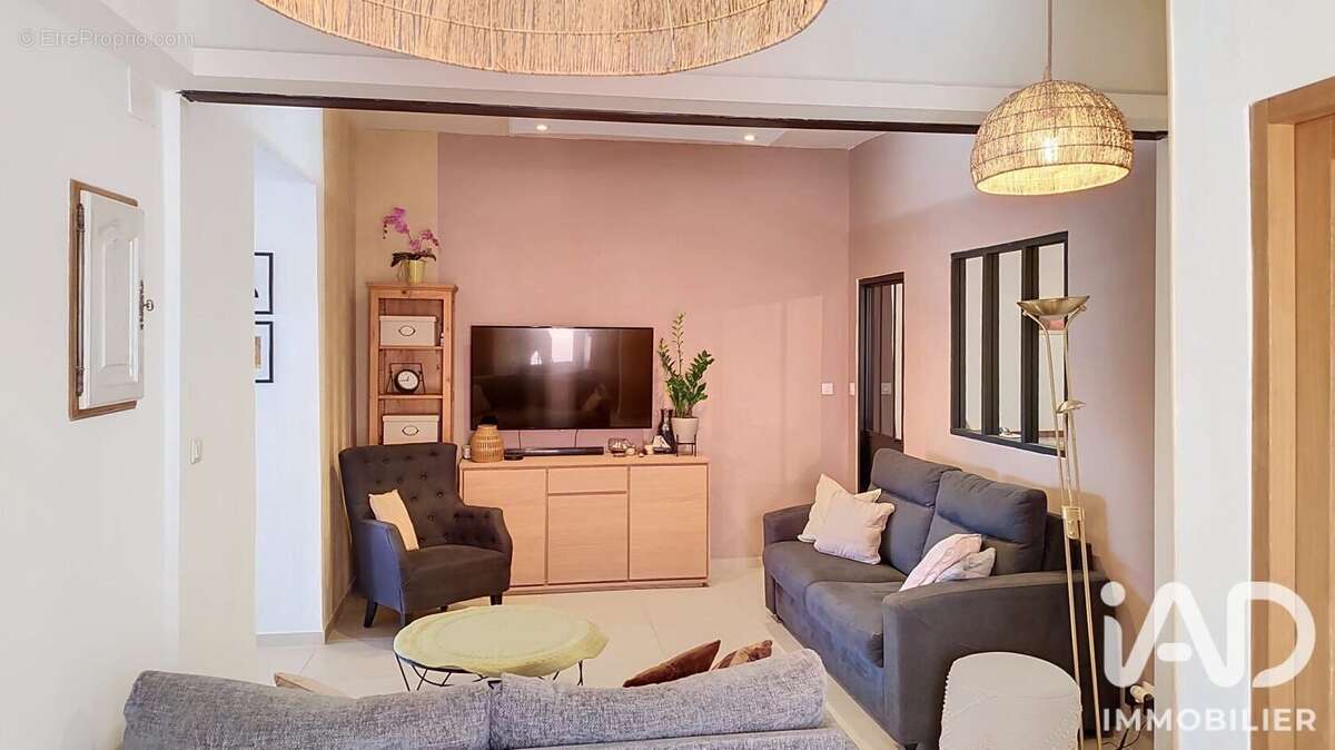 Maison 73 m² à Peypin  - photo 2