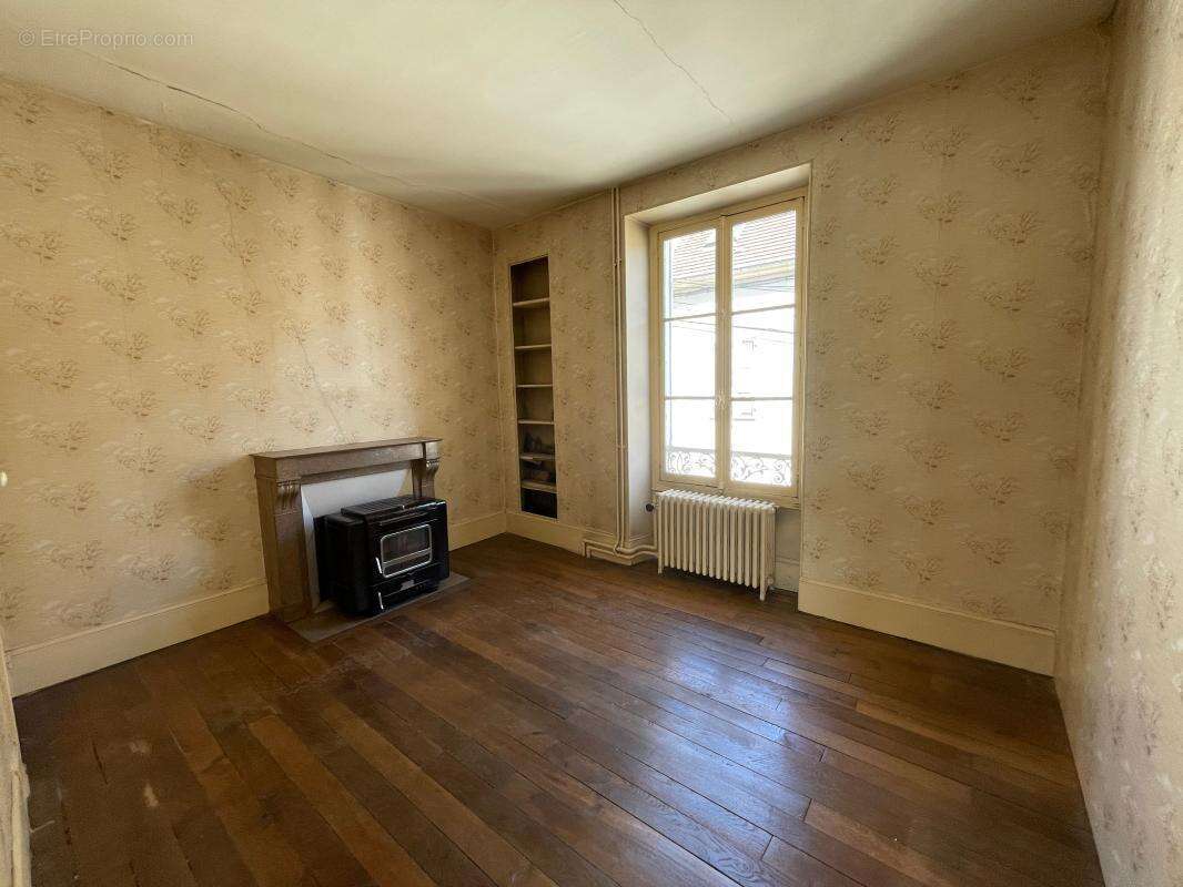 Maison à LIZY-SUR-OURCQ
