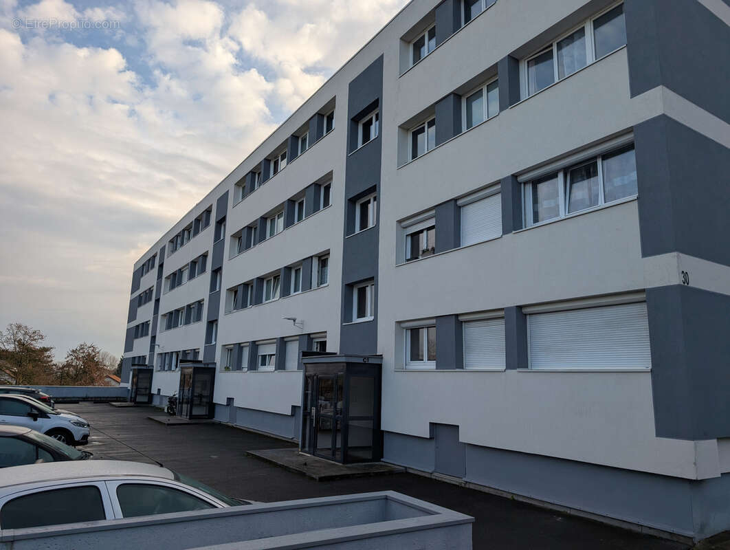 Appartement à VILLENEUVE-LE-ROI
