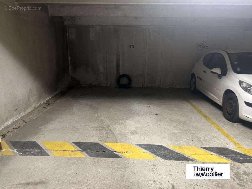 Parking copernic - photo 2
