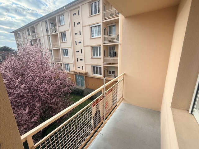 Appartement à RIORGES