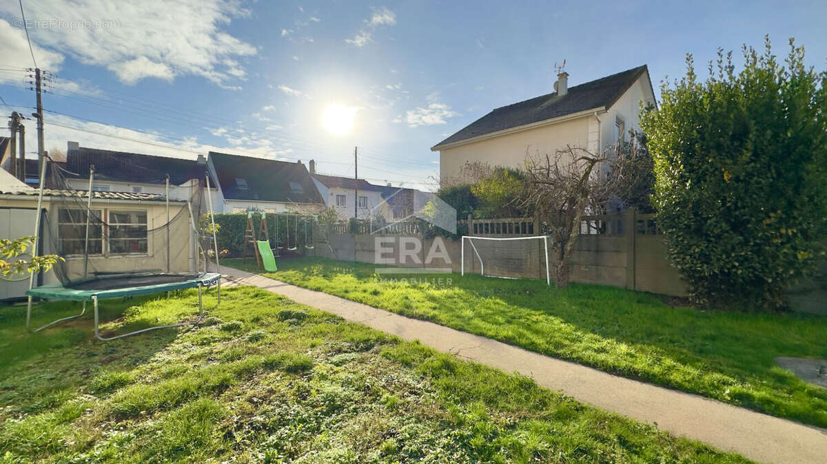 Maison à JUVISY-SUR-ORGE