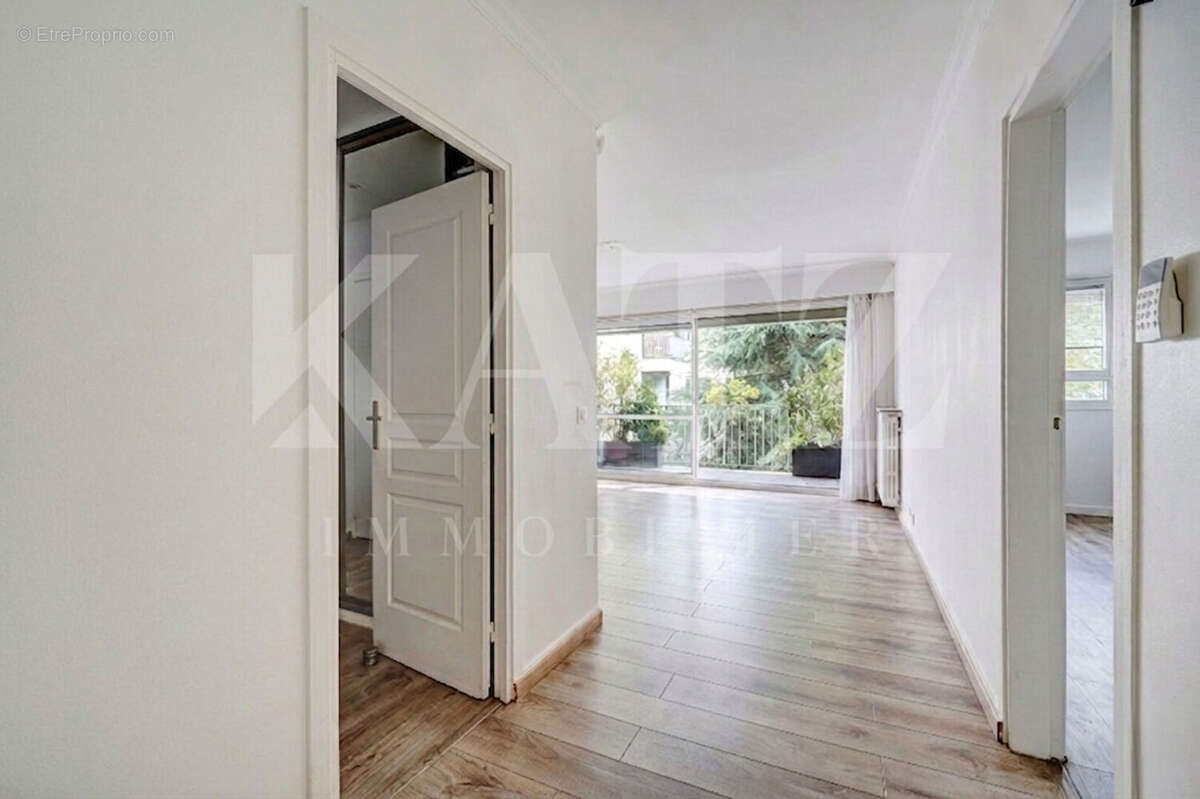 Appartement à GARCHES