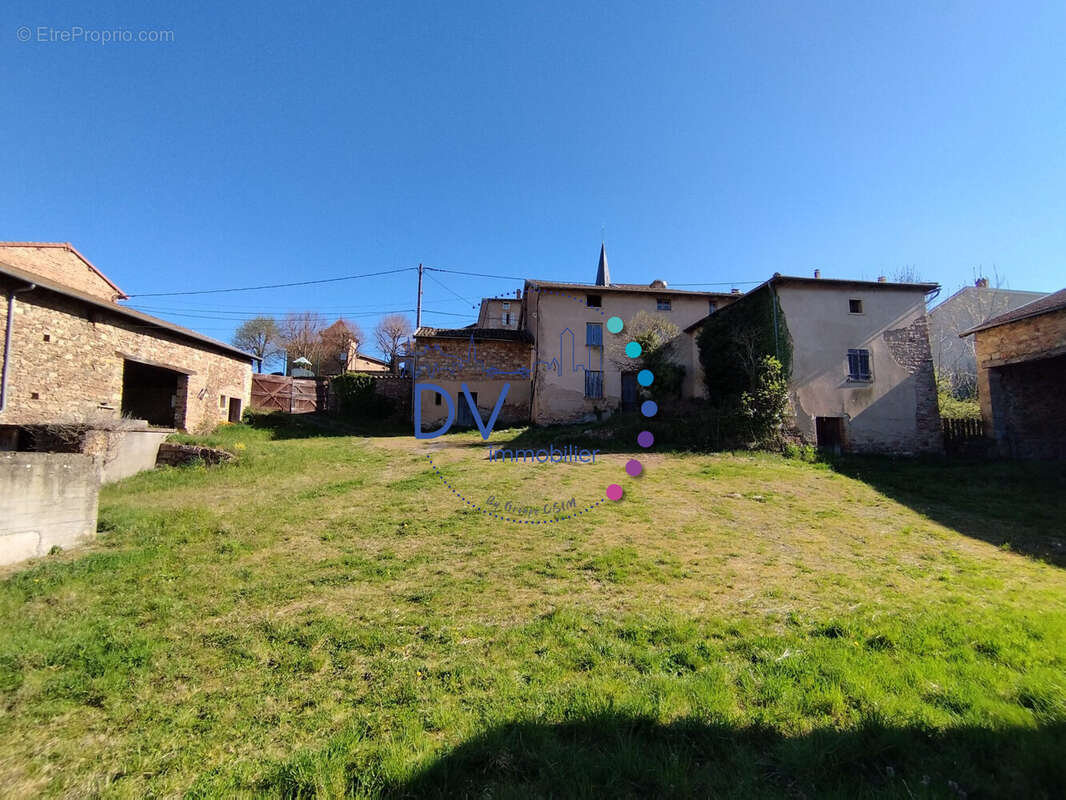 Maison à SAINT-JUST-D'AVRAY