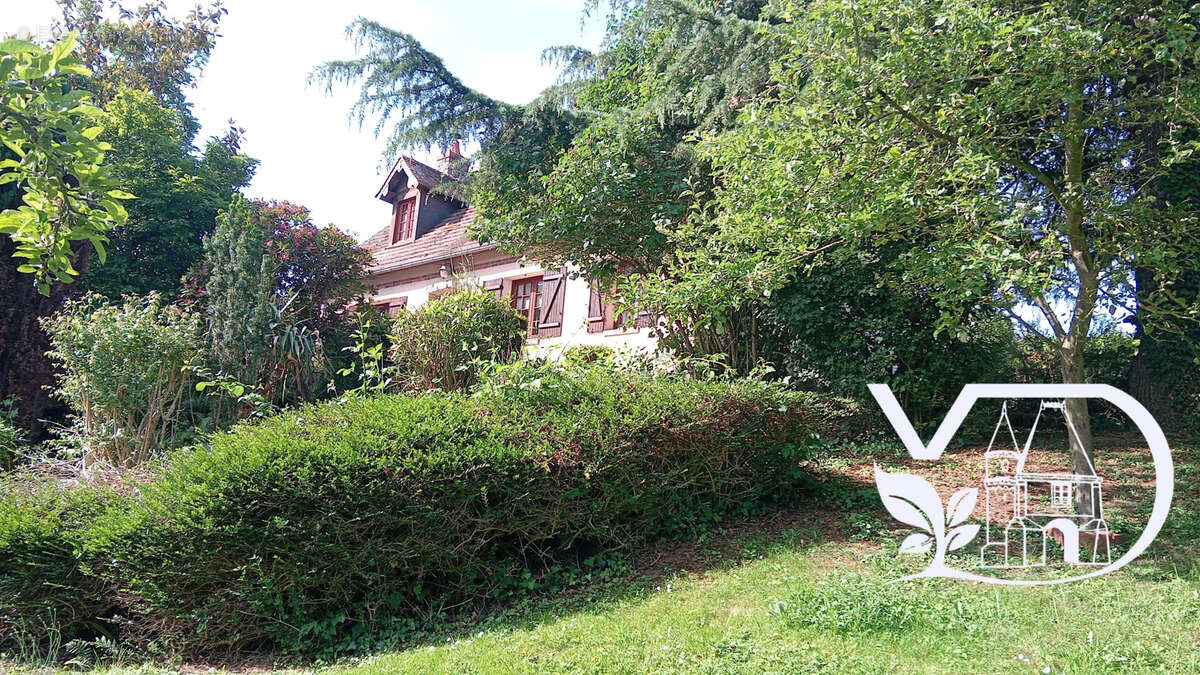 Maison à LACHAPELLE-AUX-POTS