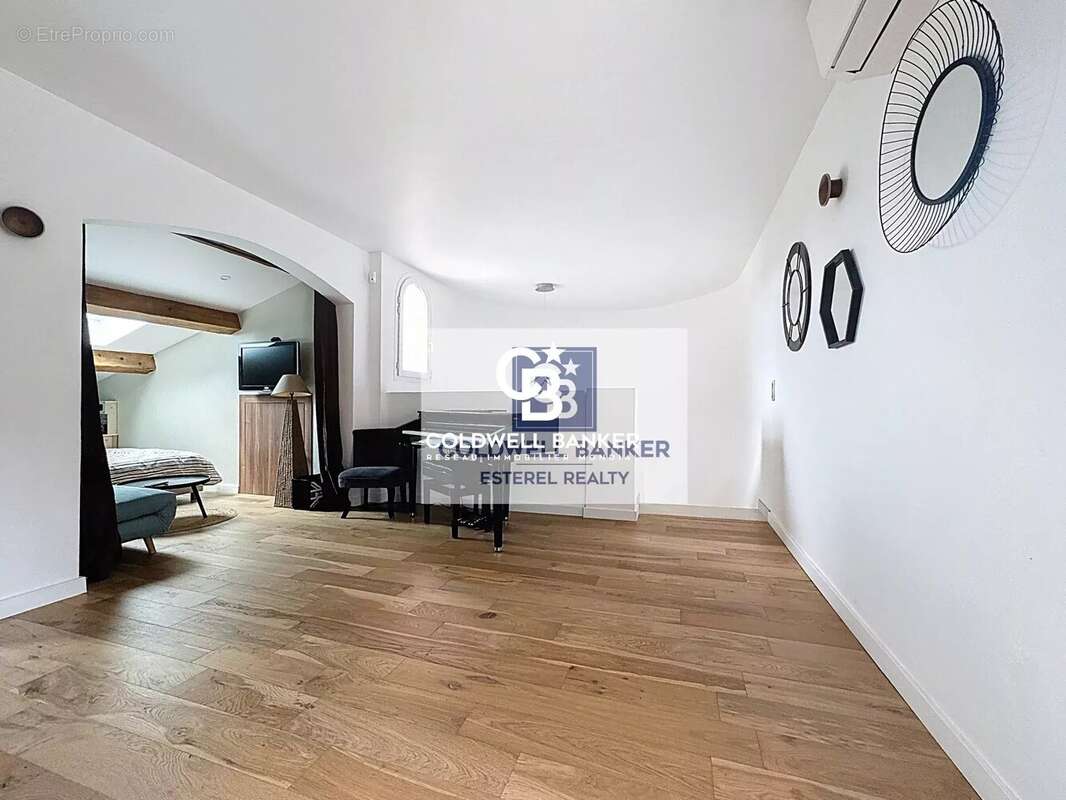 Maison à SAINT-RAPHAEL