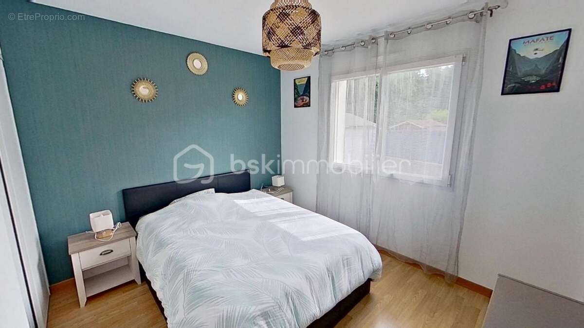 LARMOR PLAGE (56620) – Maison familiale de 152 m², 2 chambres + 2 suites parentales, une véranda, jacuzzi , deux garages - photo 9