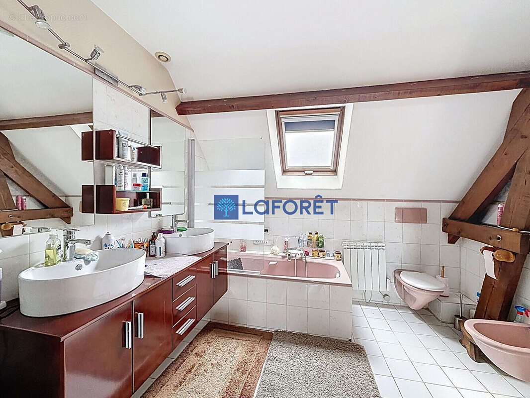 Maison à SAVIGNY-SUR-ORGE