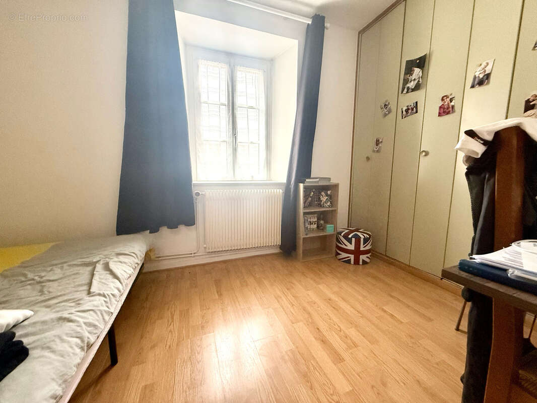 Appartement à ECOLE-VALENTIN