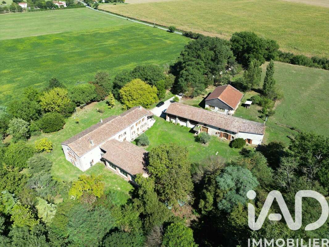 Photo 2 - Maison à REVEL