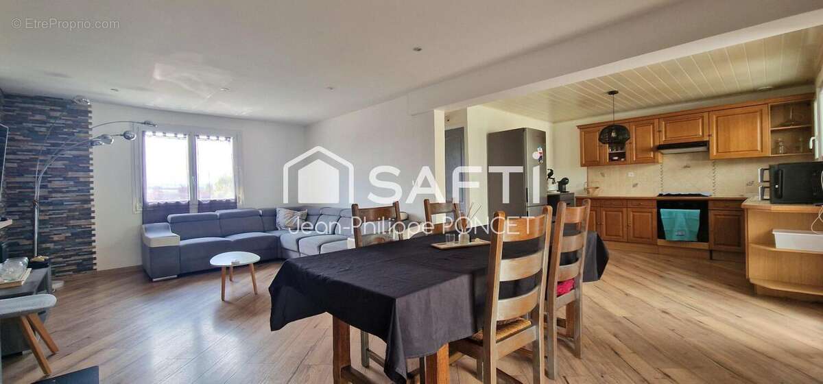 Photo 2 - Maison à FLIXECOURT