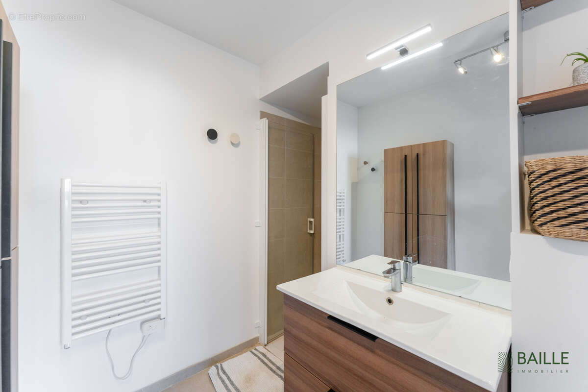 Appartement à MARSEILLE-12E