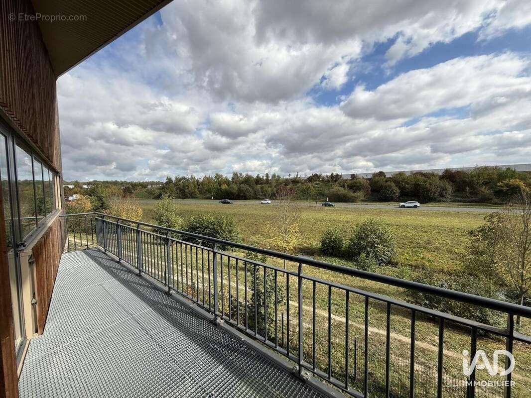 Photo 4 - Commerce à MOISSY-CRAMAYEL