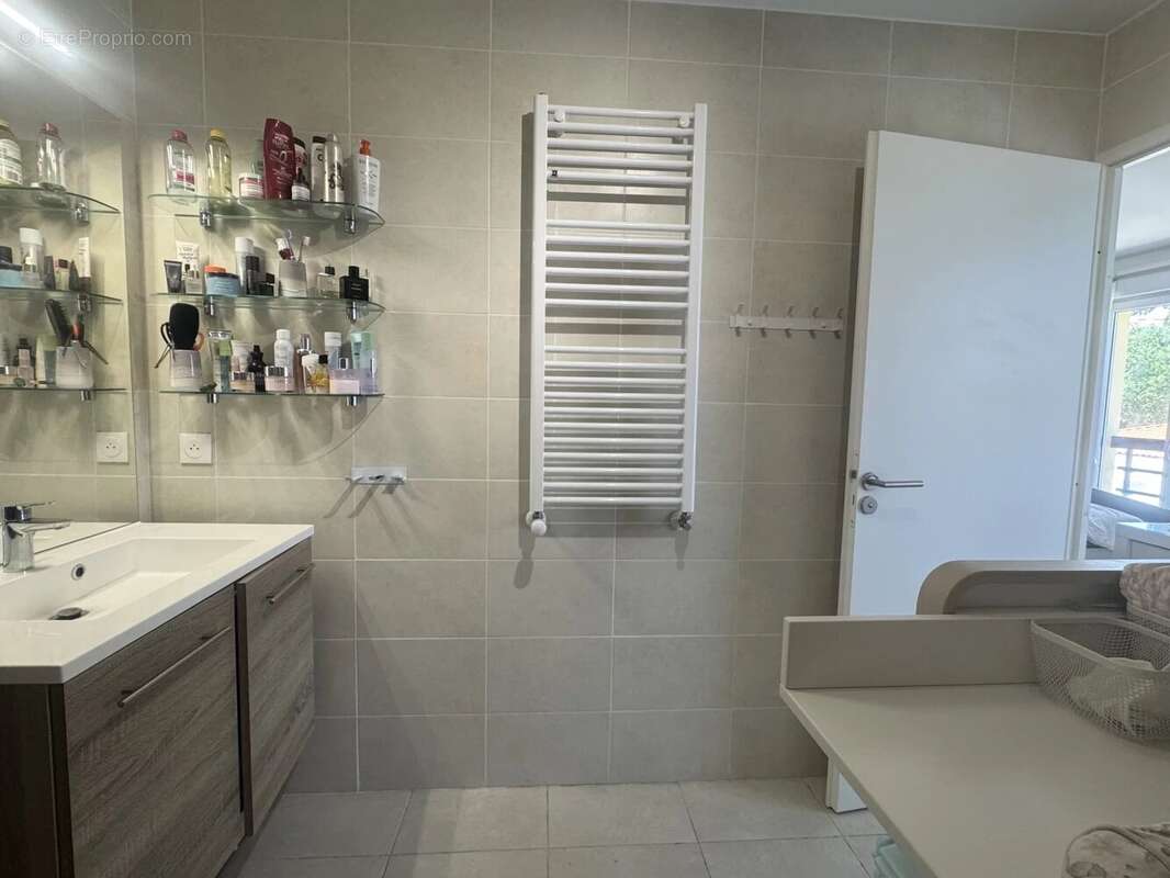 Appartement à VILLENEUVE-LOUBET