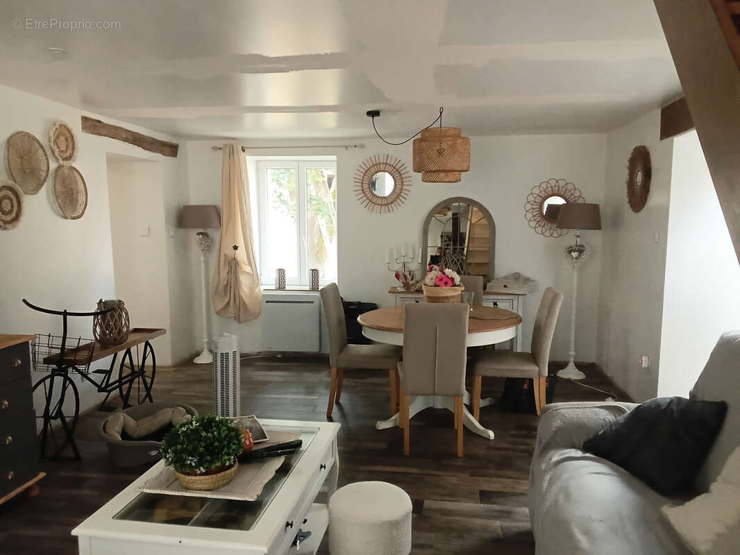 Maison à FLAVIGNY