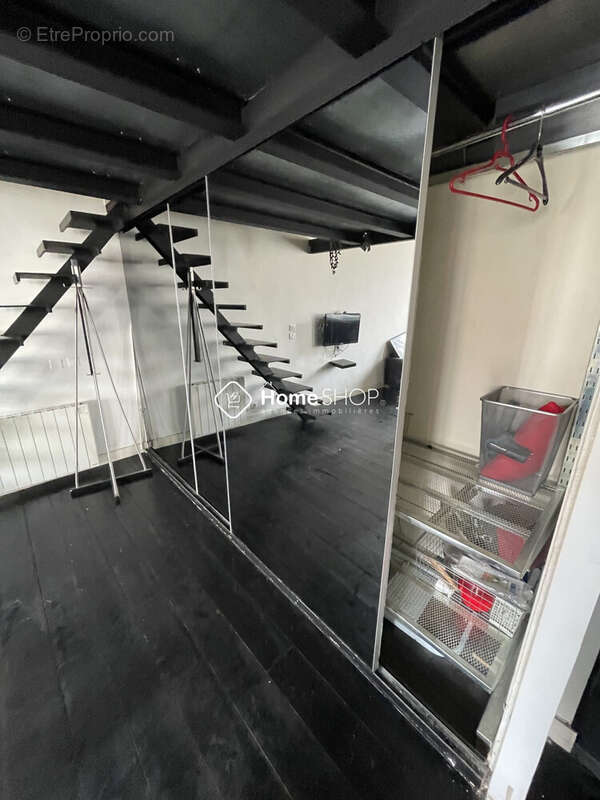 Appartement à MARSEILLE-1E