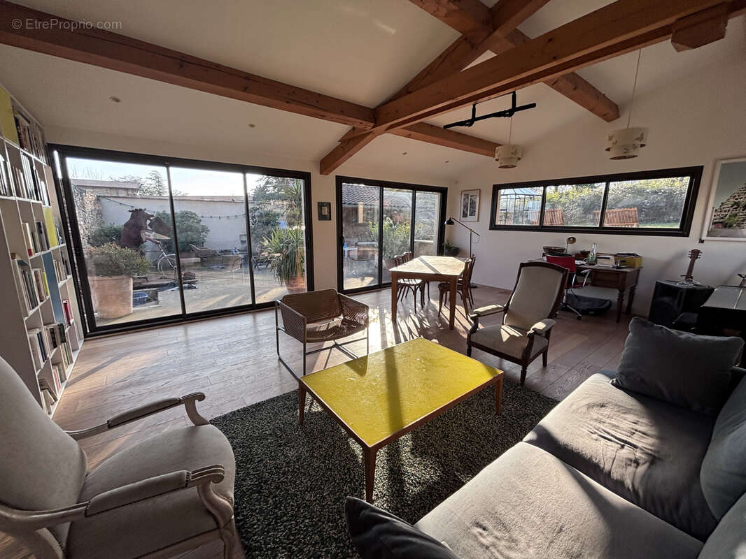 Maison à SAINT-CYR-AU-MONT-D'OR