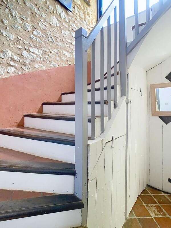 Maison 170 m² à Ordan-Larroque  - photo 6