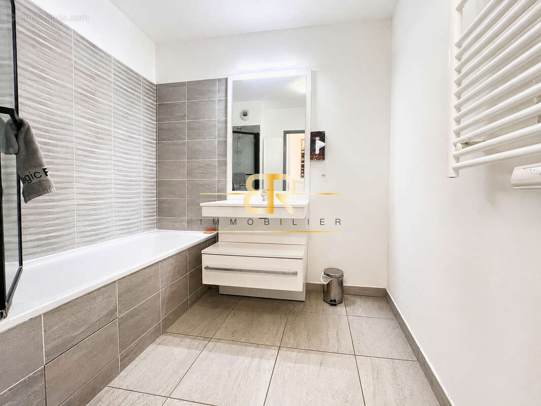 Appartement à MAISONS-ALFORT