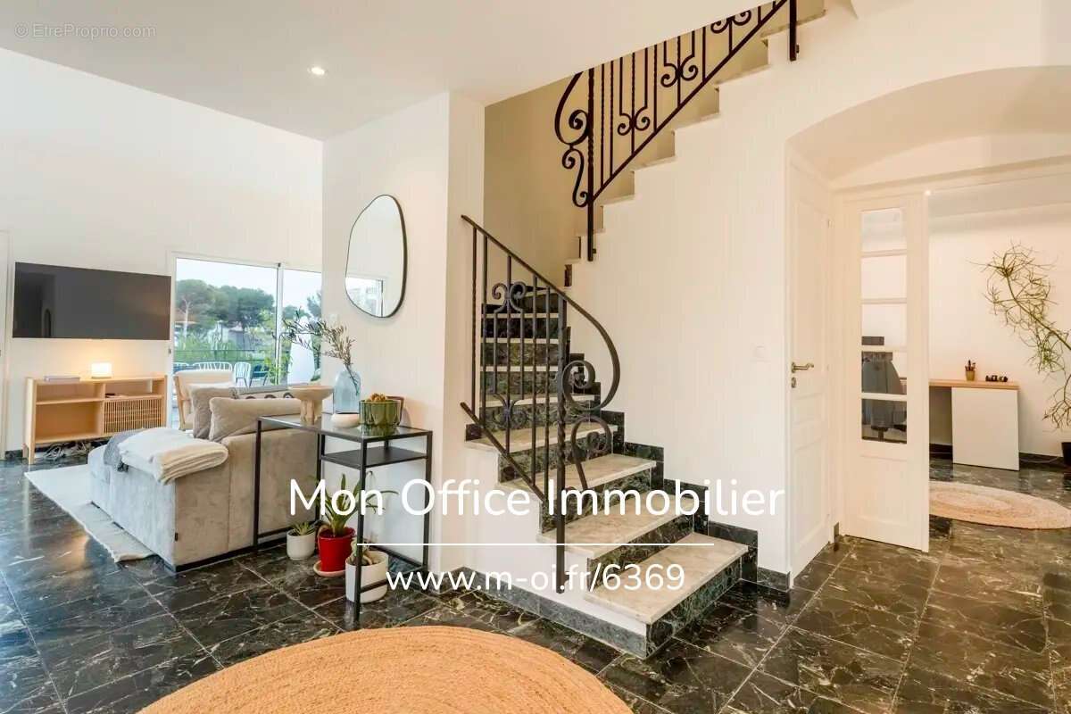 Maison à CARRY-LE-ROUET