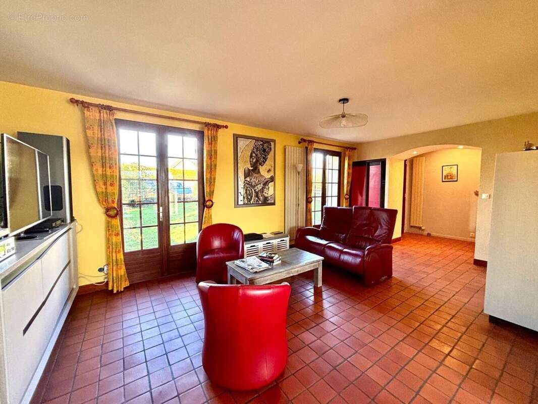 Maison à SAINT-GEORGES-D'ELLE